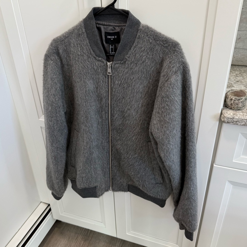 Forever 21 grey fur jacket - Picture 3 of 4